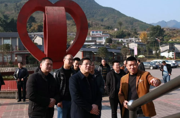 市公安局党委副书记,常务副局长率队到珙县调研脱贫攻坚工作
