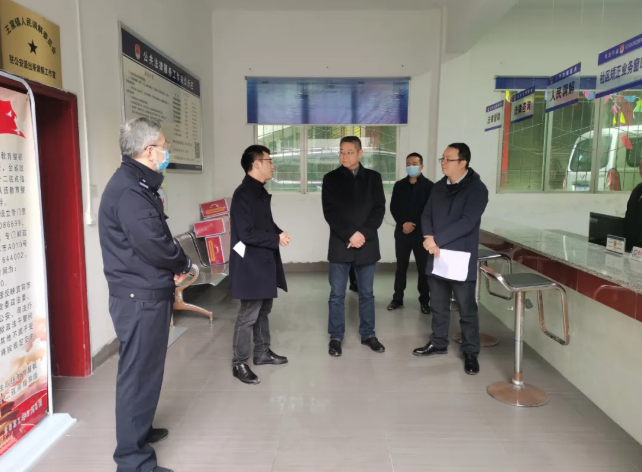 珙县县委常委政法委书记到南部乡镇调研基层政法工作