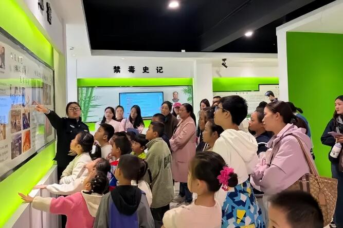 20251105090239.jpg 20251105090239.jpg